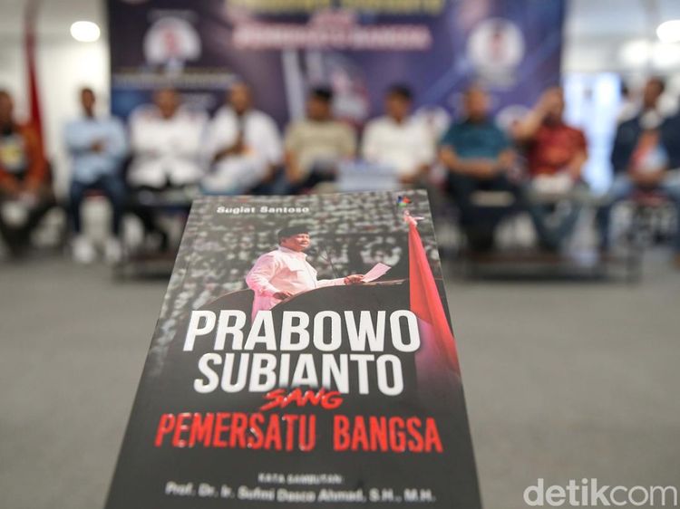 Mengenal Sisi Lain Prabowo dalam Buku