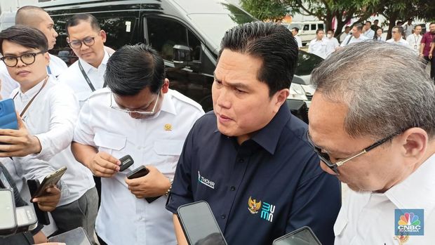 Pemerintah menyebar bantuan sosial (bansos) untuk Keluarga Penerima Manfaat (KPM). Langkah ini diambil demi membuat harga beras turun setelah inflasi yang cukup tinggi dalam beberapa waktu terakhir.  (CNBC Indonesia/Ferry Sandi)