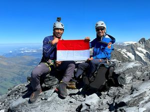 Pendakian Gunung Eiger, 4 Pendaki Bandung Hadapi Cuaca Ekstrem