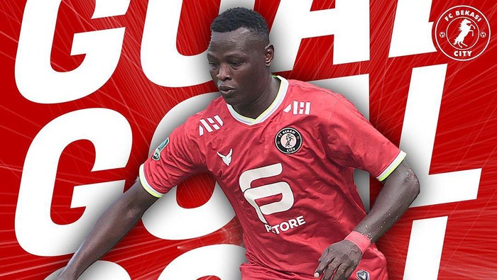 Penyerang FC Bekasi City, Ezechiel Ndouassel