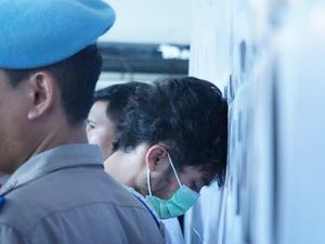Nando Mengaku Menyesal Usai Bunuh lalu Mandikan Jasad Istri di Bekasi