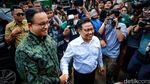 Anies Baswedan Berbatik Hijau ke Markas PKB, Disambut Cak Imin