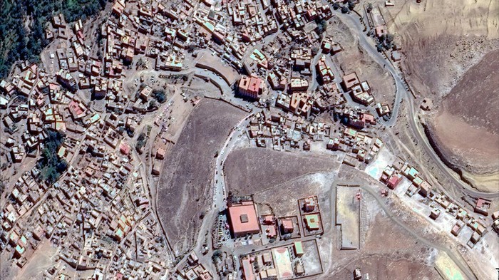 Potret Satelit Kehancuran di Maroko Akibat Gempa M 6,8 A satellite image shows collapsed buildings, following a powerful earthquake, in Amizmiz, Morocco September 10, 2023. Maxar Technologies/Handout via REUTERS THIS IMAGE HAS BEEN SUPPLIED BY A THIRD PARTY. NO RESALES. NO ARCHIVES. MANDATORY CREDIT. DO NOT OBSCURE LOGO.