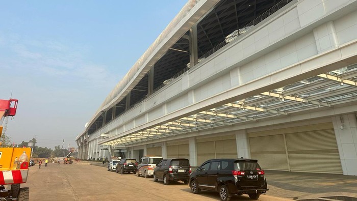 Potret Stasiun Halim Usai Ada Percikan Api di Atap Peron