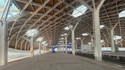 Potret Stasiun Halim Usai Ada Percikan Api di Atap Peron