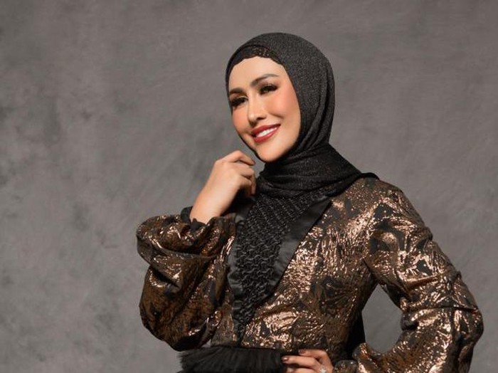 Ratu Meta dalam media sosial miliknya.