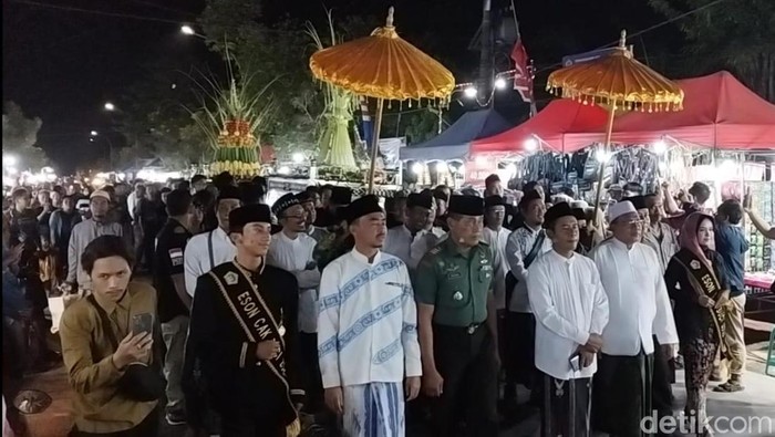 Rebo Wekasan di Suci, Manyar, Gresik