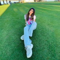 Pada usianya yang terbilang masih sangat muda, Sabrina Eben juga dikenal sebagai pengusaha. Sabrina Eben menempati posisi sebagai president director di PT Sumber Tenaga Alam, perusahaan perdagangan yang fokus pada penambangan batubara. Foto: Instagram @sabrinaeben