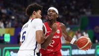 Jangan lupakan Shai Gilgeous-Alexander (Oklahoma City Thunder). Ia berperan penting membantu Kanada meraih medali perunggu. Selama turnamen, ia mengukir rataan 24,5 poin, 6,4 rebound, 6,4 asis, dan 1,6 steal per laga. Foto: REUTERS/ELOISA LOPEZ