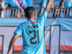 Akhiri Kutukan Persela, Silvio Escobar Dedikasikan Gol Debut untuk Keluarga