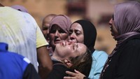Gempa juga menghancurkan ribuan rumah warga. (Fernando Sanchez/Europa Press via AP)  