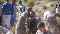 Dengan banyaknya rumah warga dibangun dari batu bata lumpur dan kayu atau semen dan balok, struktur bangunan yang ada di Maroko memang mudah runtuh. (AP Photo/Mosaab Elshamy)