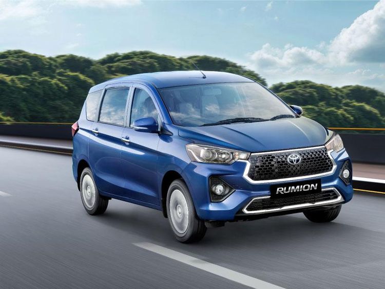 Lihat Lebih Dekat Toyota Rumion Kembaran Suzuki Ertiga