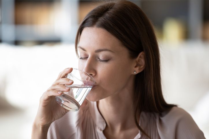 Apa Benar Water Fasting Efektif Turunkan Berat Badan? Ini Penjelasannya