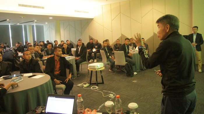 Workshop wasit dan asisten wasit di Liga 1 2023/2024.