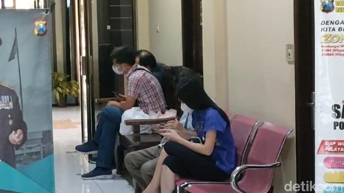 5 Saksi Prewedding Penyulut Kebakaran Bromo Penuhi Panggilan Polisi dengan Santai
