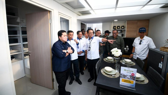 Akad Massal KPR 10.000 Unit di Sidoarjo Bank BTN Menggelar akad massal serentak KPR 10.000 unit di Sidoarjo, Jawa Timur. Acara tersebut juga dihadiri Menteri BUMN Erick Thohir secara langsung.