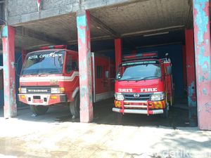 Minimnya Alat Tempur Damkar Cirebon di Tengah Tingginya Potensi Kebakaran