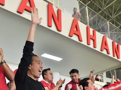 Ekspresi Jokowi saat Timnas U-23 cetak gol lawan Turkmenistan