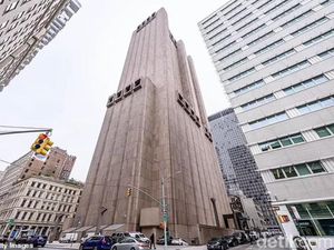 Gedung Pencakar Langit Paling Misterius di AS, Tak Punya Jendela-Anti Bom