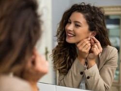 16 Jenis Tindik Telinga dan Cara Mencegah Terjadi Infeksi