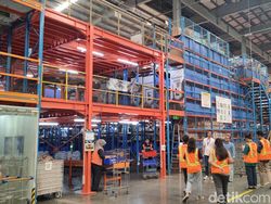Gudang Raksasa Lazada Hampir 10 Hektar, Isinya Bikin Penasaran