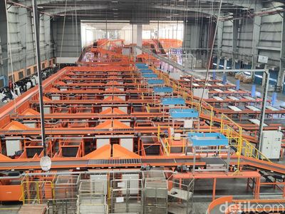 Gudang Raksasa Lazada Hampir 10 Hektar, Isinya Bikin Penasaran