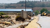 Setelah menerjang Yunani minggu lalu, Badai Daniel menyapu Mediterania pada Minggu, membanjiri jalan dan menghancurkan bangunan di Derna, serta menghantam permukiman lain di sepanjang pantai, termasuk Kota Benghazi di Libya.  