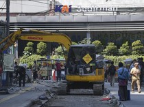 Jalur Pejalan Kaki Dibangun di Stasiun Sudirman, Ini Potretnya
