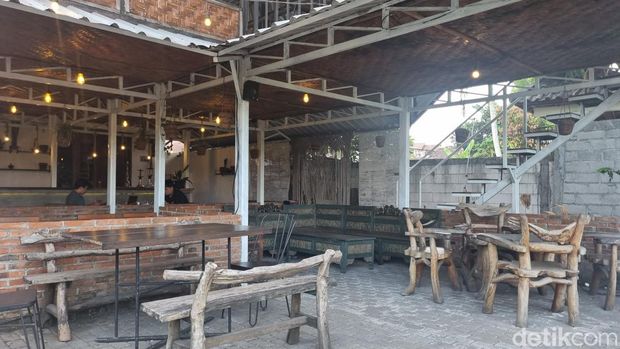 Kopi Pasir Jogja, kedai kopi bernuansa Timur Tengah dan Jawa di Yogyakarta.