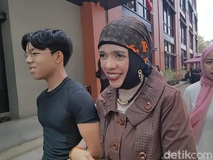 Ibunda Thariq Halilintar Senang Kenal Aaliyah Massaid, Soal Restu Senyum Dulu