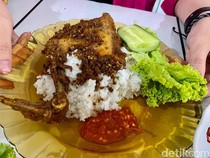 Ayam Goreng Paling Gurih Renyah di Bandung Ada di 5 Tempat Ini