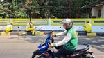 Biar Kinclong, Jembatan Sumenep Jakarta Dicat Ulang
