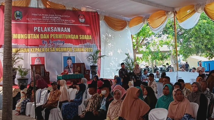 Pilkades serentak di Magetan, Jawa Timur.