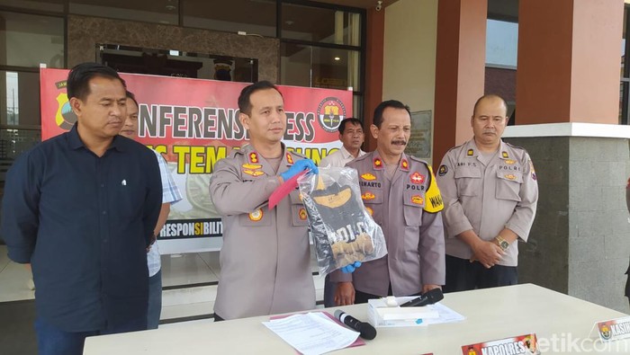 Polres Temanggung menggelar jumpa pers kasus penganiayaan yang menewaskan seorang santri, Selasa (12/9/2023).