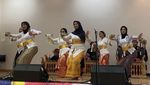 Potret Pelajar RI Pentaskan Gamelan Bali-Tari Pendet di Festival Selandia Baru