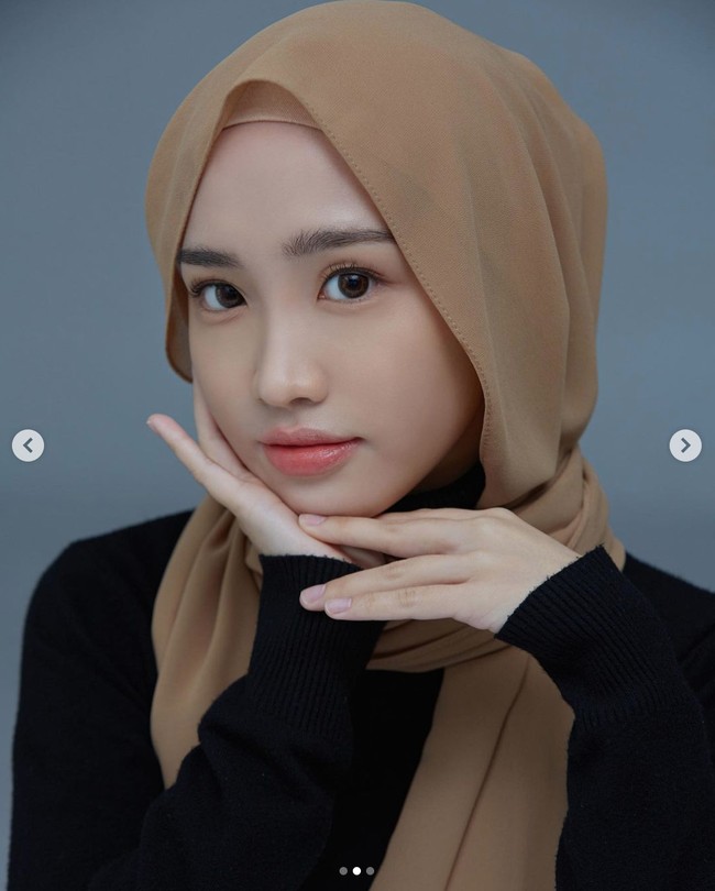 Wanita 23 tahun itu juga memiliki bakat dance yang dipamerkan lewat kanal YouTube-nya @jpbrinx. Dia kerap melakukan dance cover lagu Korea seperti I Can’t Stop Me, Black Mamba, dan Lovesick Girls.   Foto: dok. Instagram @jpbrinx