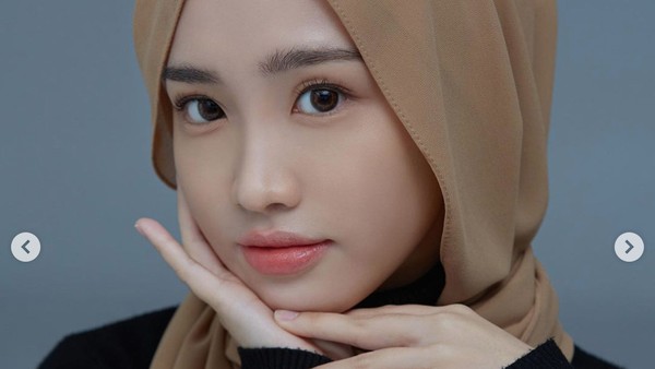 7 Foto Sabrina Azhar, Hijabers Viral Main Drama Korea Jadi Korban Bully