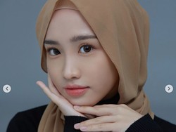 7 Foto Sabrina Azhar, Hijabers Viral Main Drama Korea Jadi Korban Bully