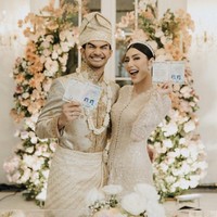 Mantan istri Tengku Tezi, Danisa Khairiyah mengungkap kabar perselingkuhan suaminya dengan Tyas. Tengku Tezi cerai dari Danisa pada 2021. Dia kemudian menikahi Tyas Mirasih pada Agustus 2023. Sementara itu, Danisa Khairiyah juga sudah menemukan pria lain. Foto: Instagram