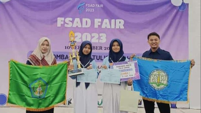 Tim Riset MAN 1 Kudus juara I FSAD FAIR 2023 di ITS