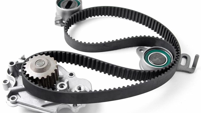 Timing belt, salah satu komponen mesin mobil.