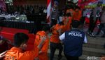 Wajah-wajah Lesu Tersangka Narkoba Jaringan Internasional