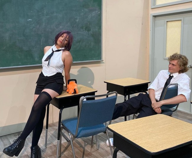 Tampaknya Cinta dan kekasihnya itu sama-sama menyukai anime. Dalam foto-foto yang dibagikan terlihat keduanya cosplay mengenakan pakaian senada. Foto: Instagram/@cintakuya