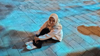 Hasil Foto Low Light Samsung Galaxy Z Flip 5