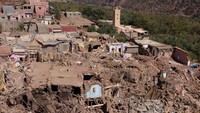 Pemandangan menunjukkan rumah-rumah hancur pasca gempa mematikan di desa Tinmel, Maroko, Selasa (12/9/2023). Gempa berkekuatan 6,8 skala Richter melanda 72 kilometer (sekitar 45 mil) barat daya tempat wisata Marrakesh pada Jumat (8/9/2023) pukul 23.11 malam (2211 GMT), demikian laporan dari US Geological Survey. REUTERS/Nacho Doce