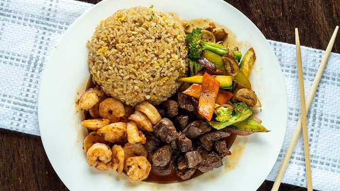 Gegara Rayakan Ultah di Restoran, 12 Remaja Alami Keracunan Makanan