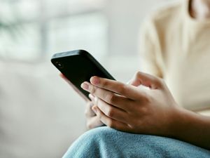 Kemenkeu Lelang HP Murah: iPhone, Samsung, hingga Nokia Mulai Rp 19 Ribu