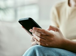 4 Fitur Android yang Bikin Pengguna iPhone Iri