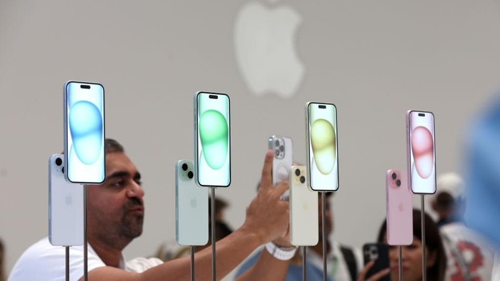 CUPERTINO, CALIFORNIA - SEPTEMBER 12: The new iPhone 15 Pro is displayed during an Apple event at the Steve Jobs Theater at Apple Park on September 12, 2023 in Cupertino, California. Apple revealed its lineup of the latest iPhone 15 versions as well as other product upgrades during the event. (Photo by Justin Sullivan/Getty Images)